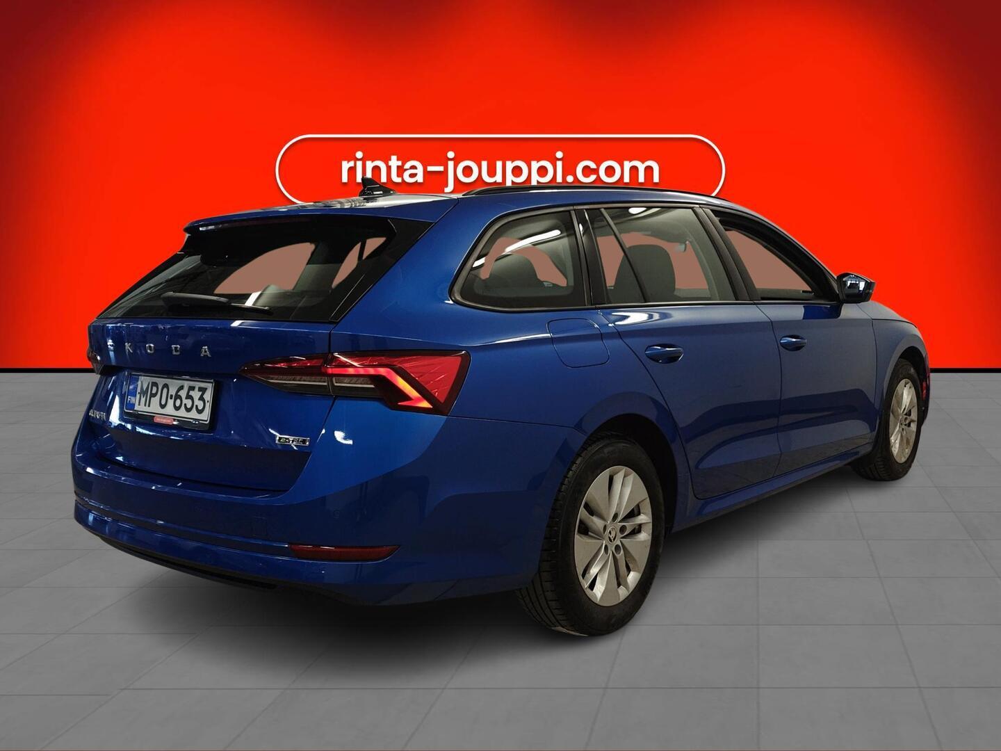 SKODA OCTAVIA 2024