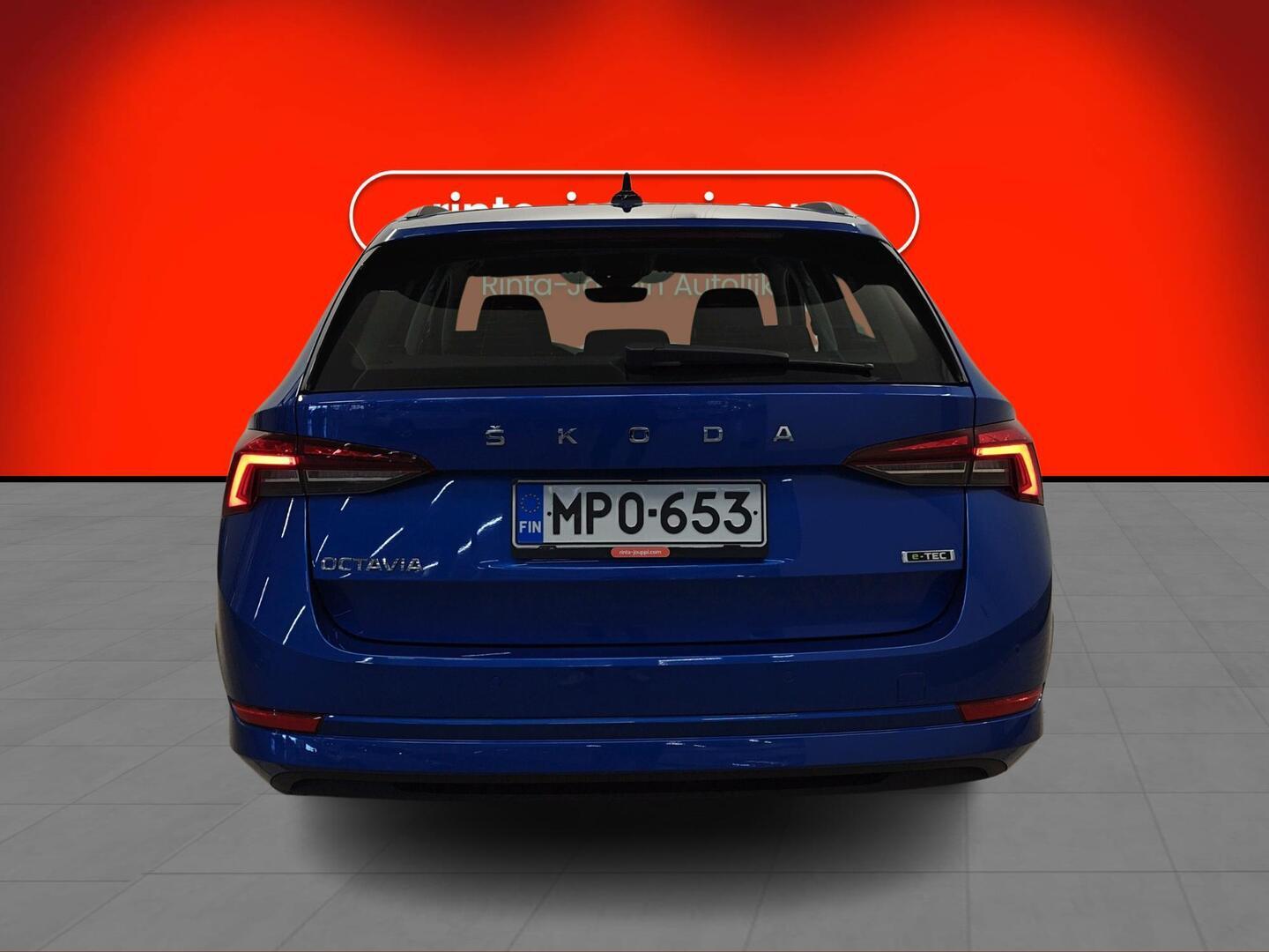 SKODA OCTAVIA 2024