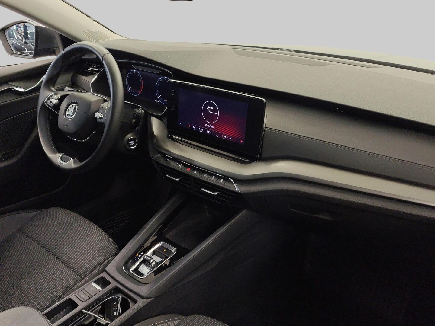 SKODA OCTAVIA 2024