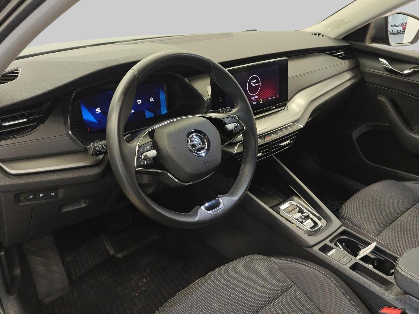 SKODA OCTAVIA 2024
