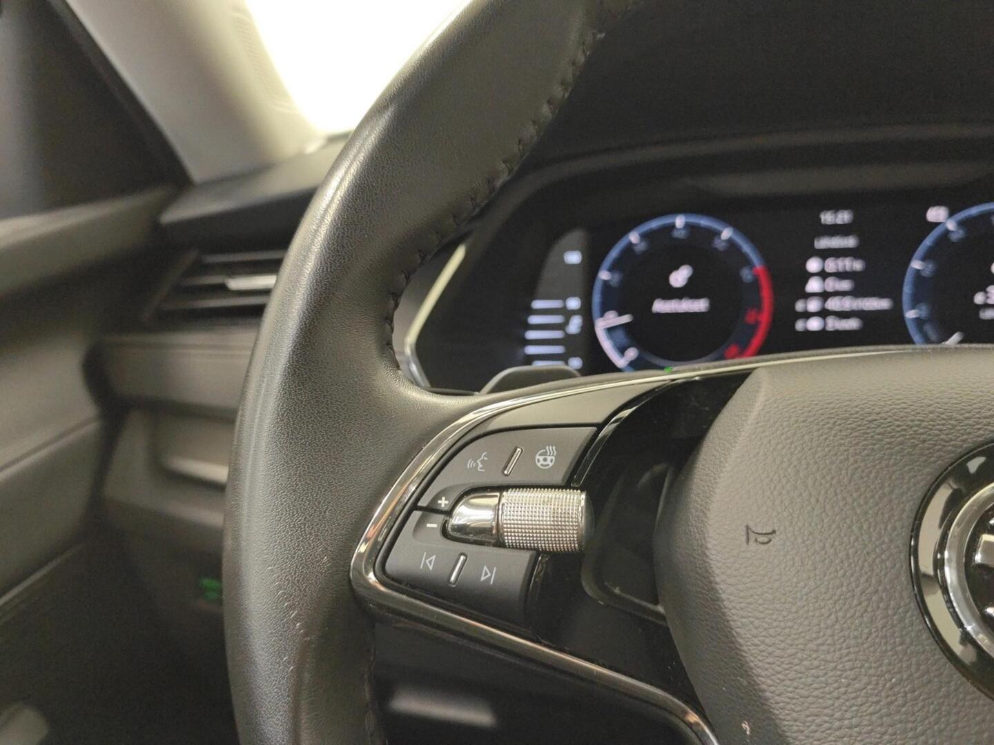 SKODA Octavia 2024