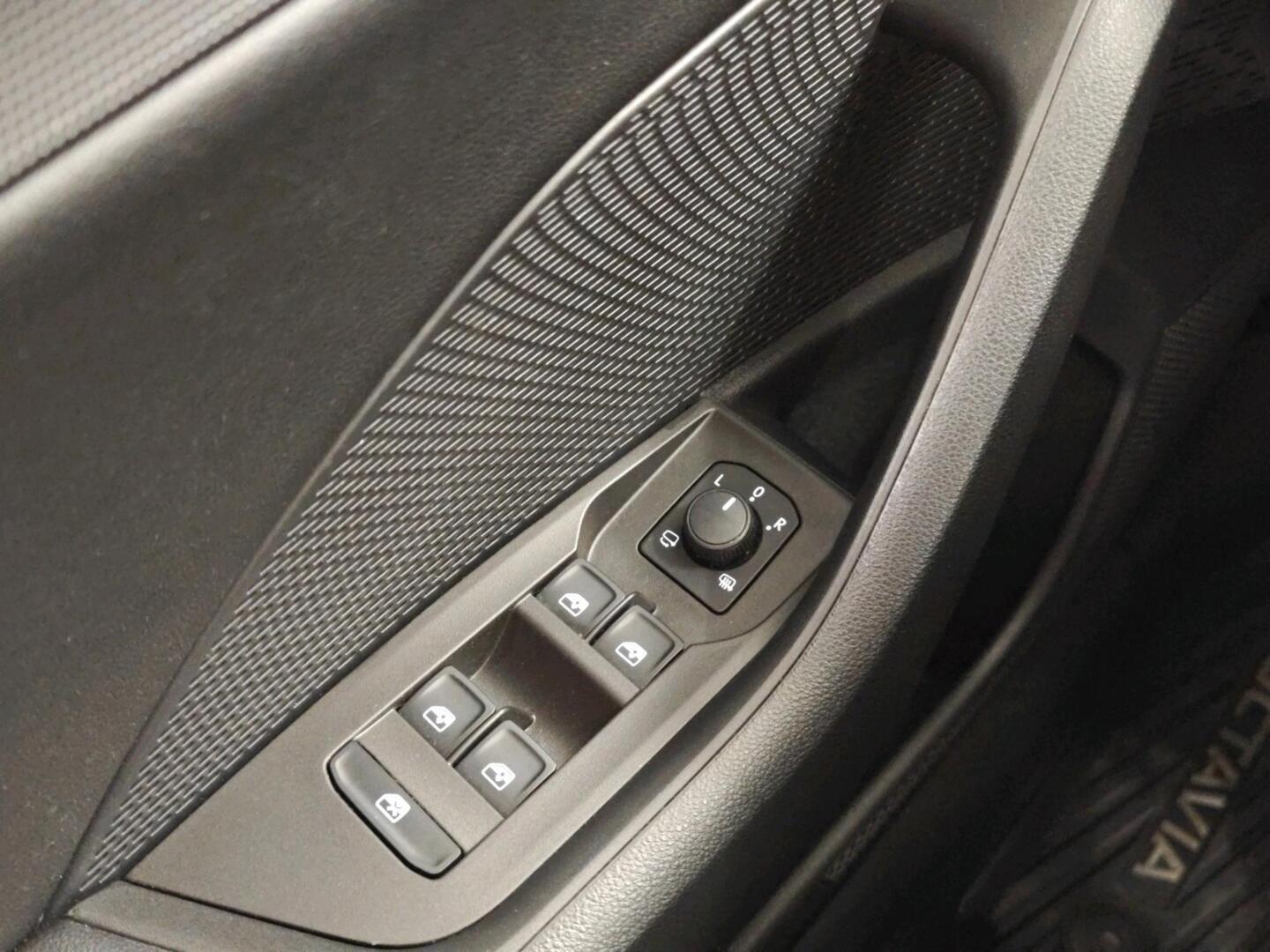 SKODA Octavia 2024