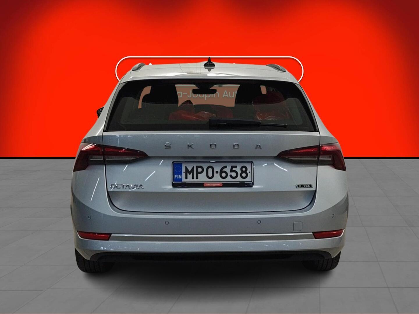 SKODA Octavia 2024