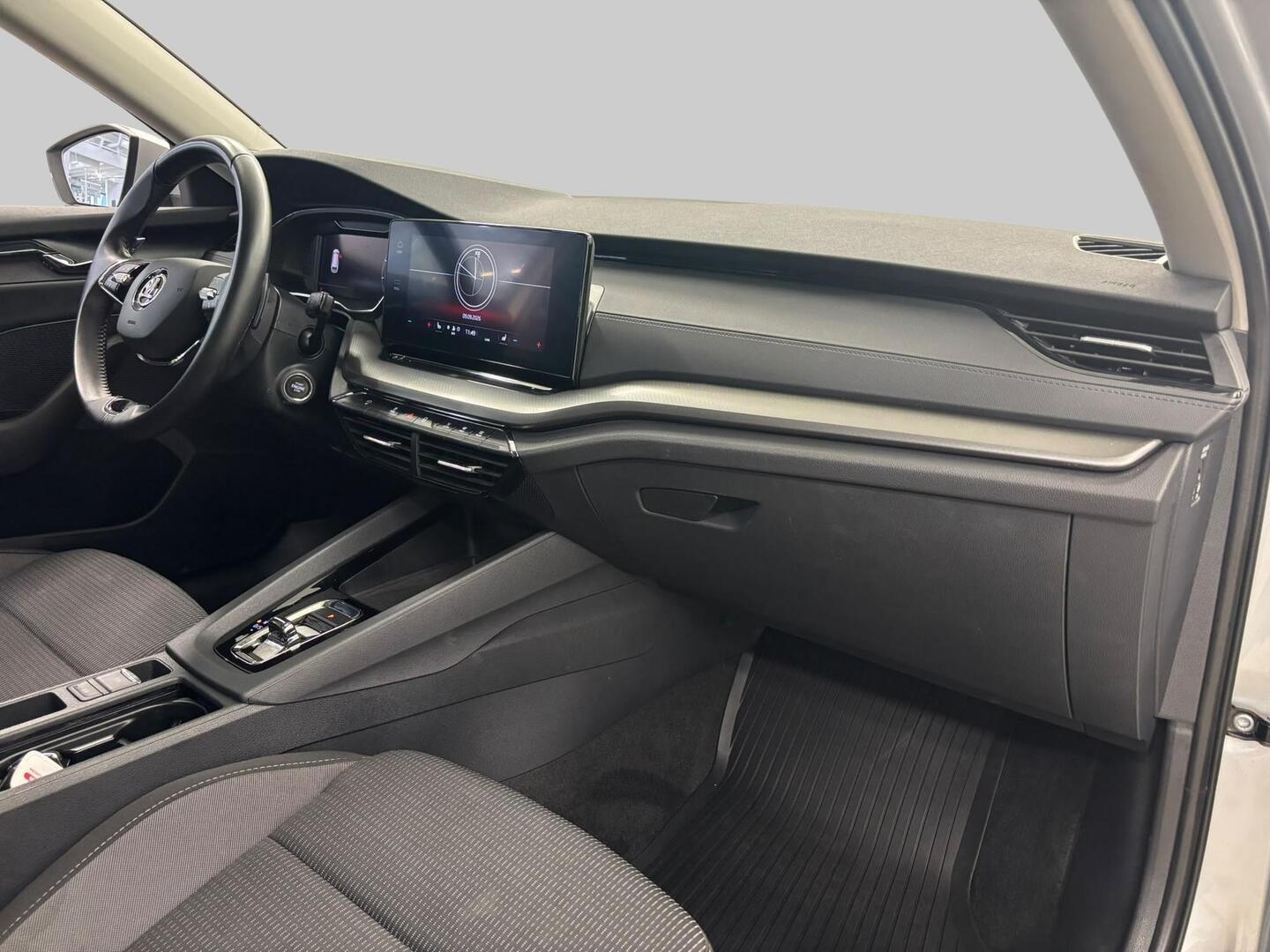 SKODA Octavia 2024