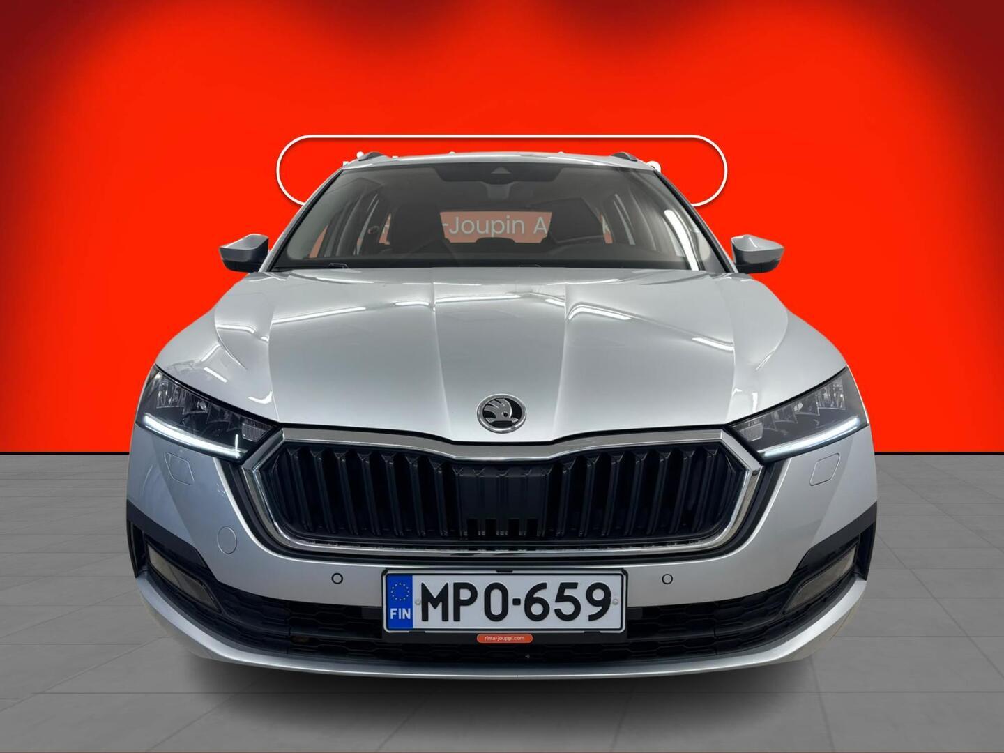SKODA Octavia 2024