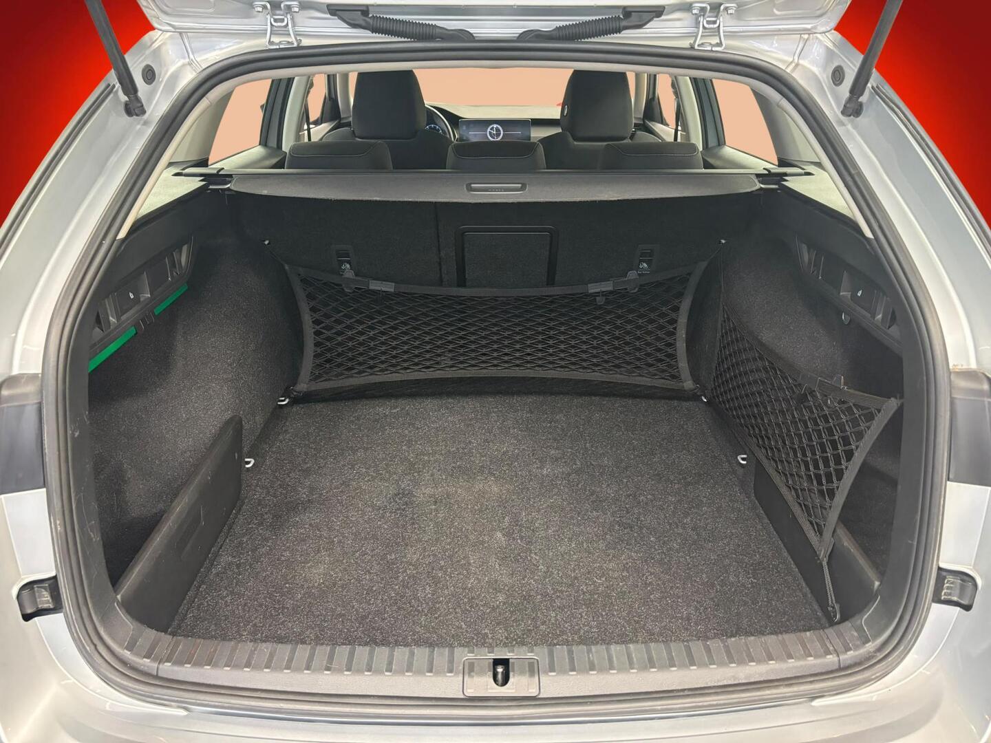 SKODA Octavia 2024