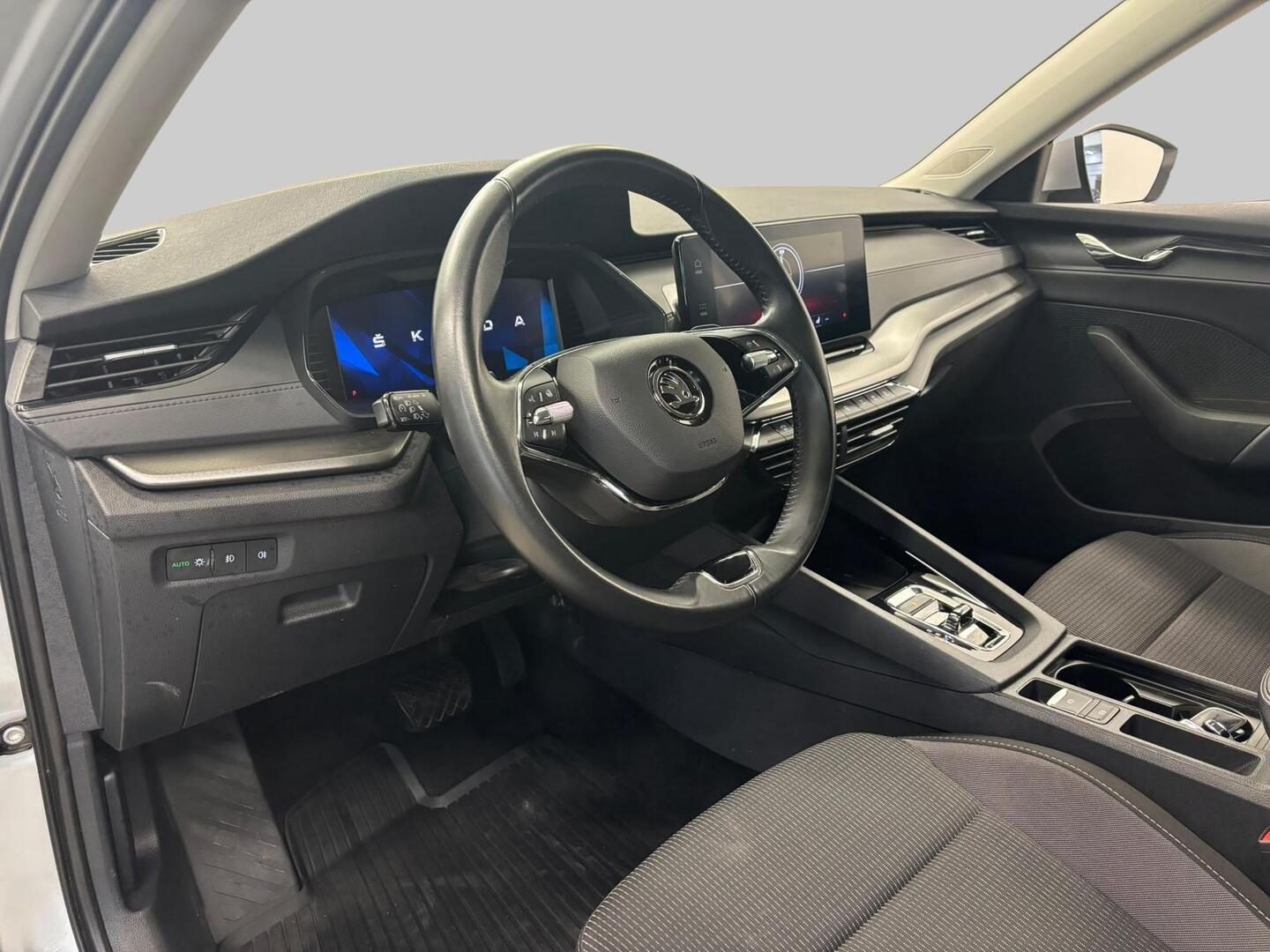 SKODA Octavia 2024