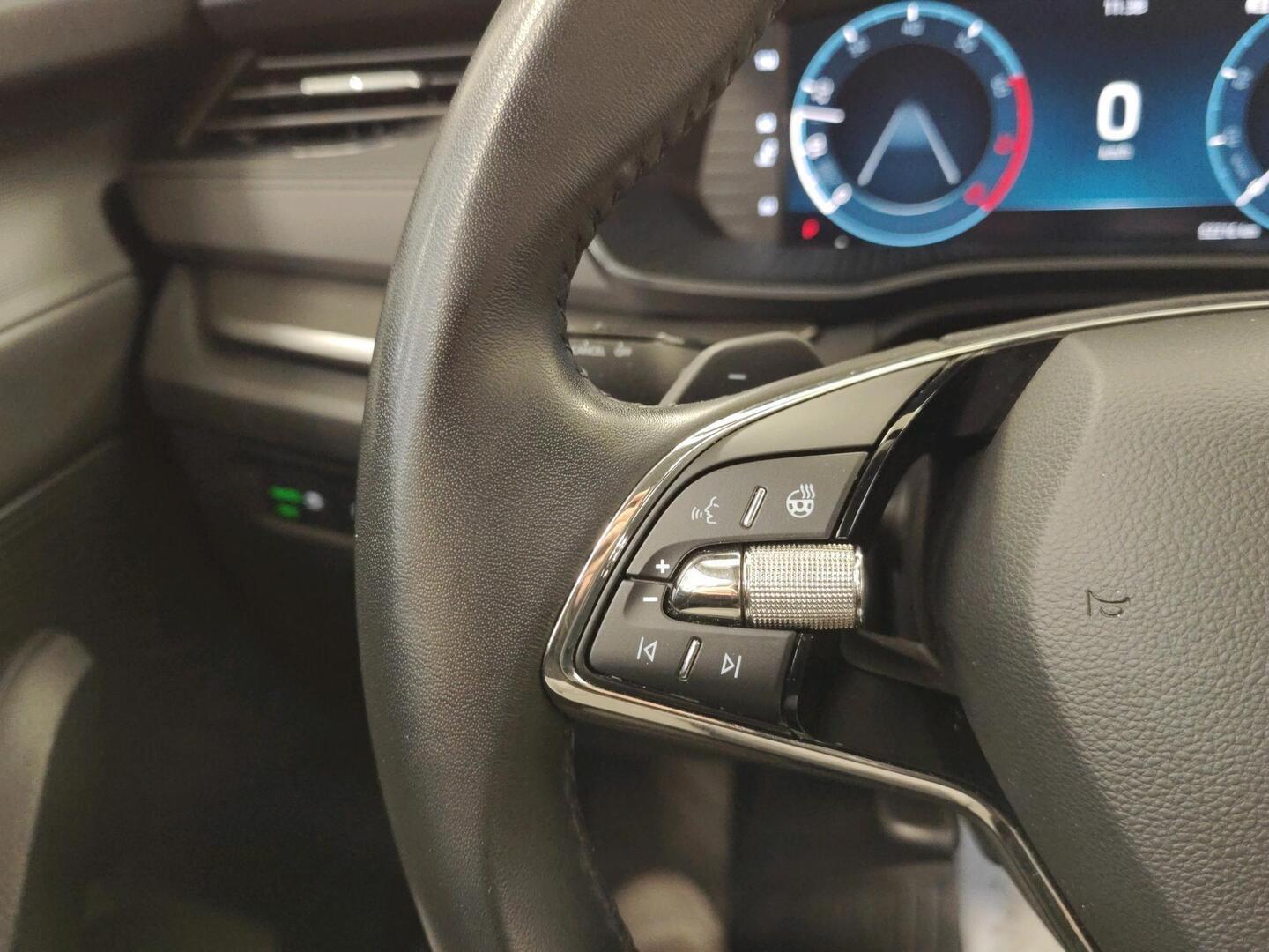 SKODA OCTAVIA 2024