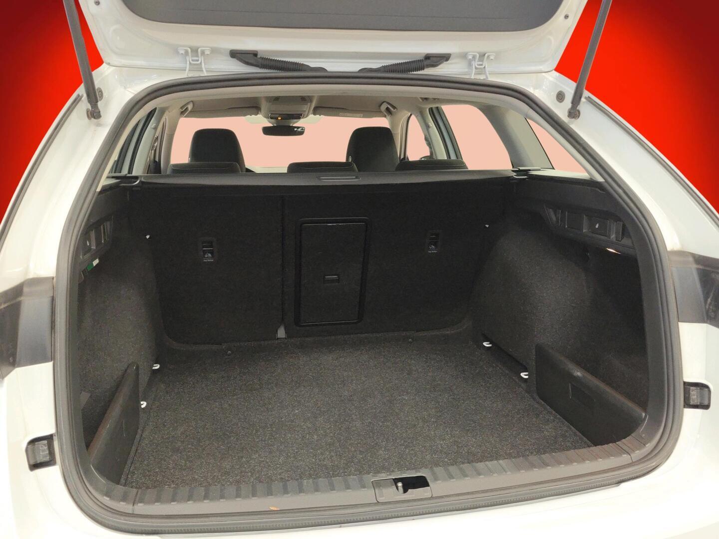 SKODA OCTAVIA 2024