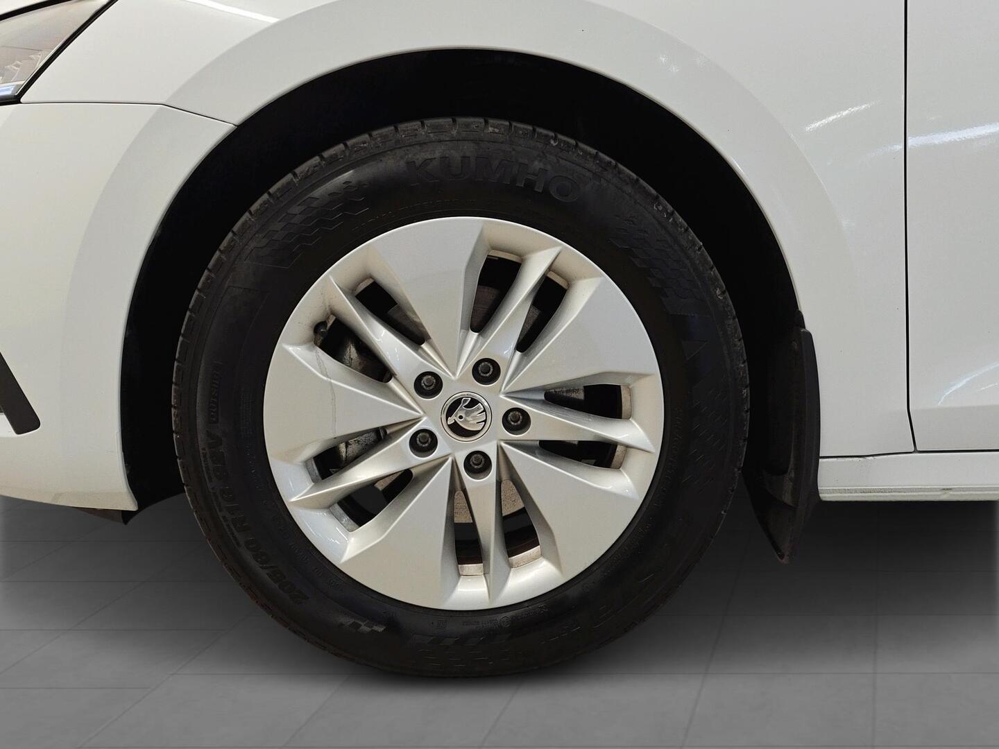 SKODA OCTAVIA 2024