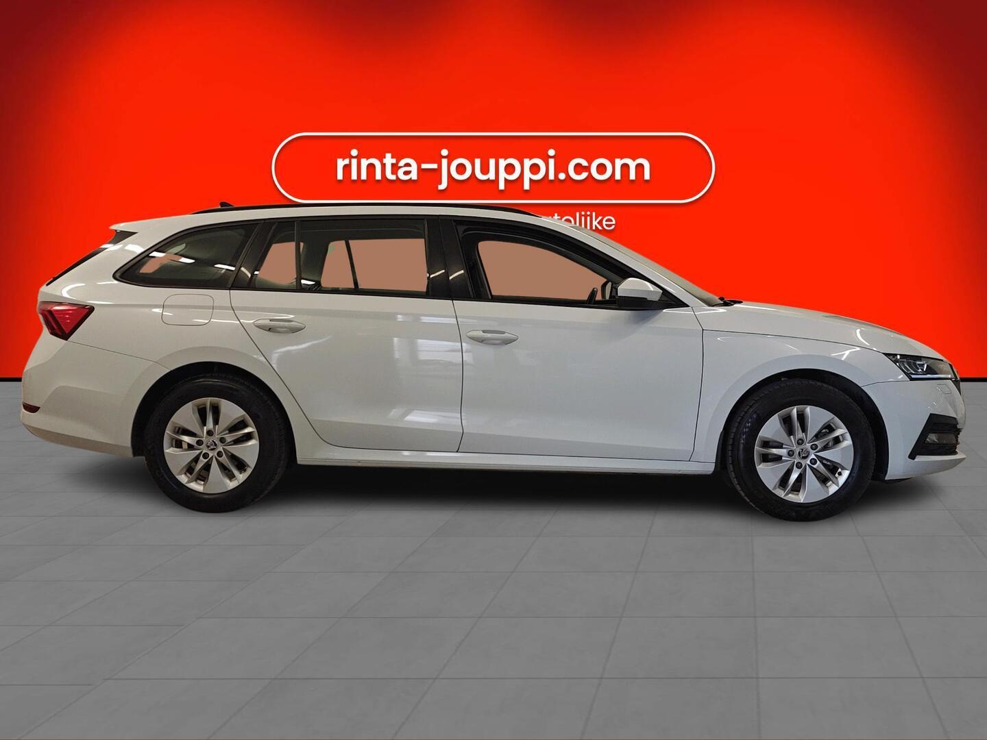 SKODA OCTAVIA 2024