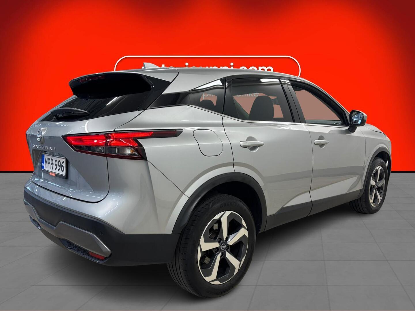 NISSAN Qashqai 2024