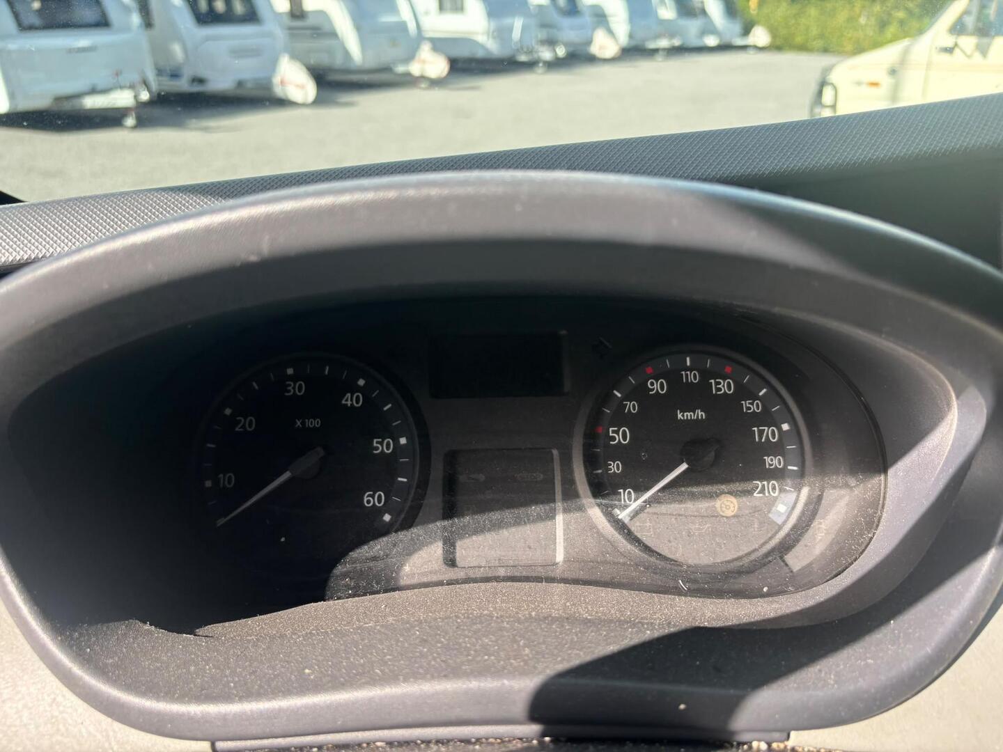 NISSAN Primastar 2010
