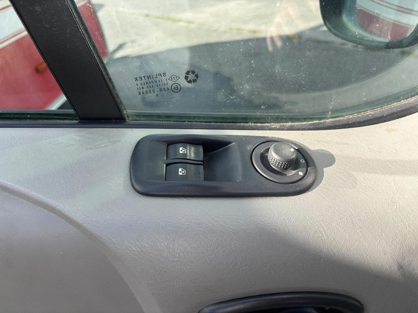 NISSAN Primastar 2010
