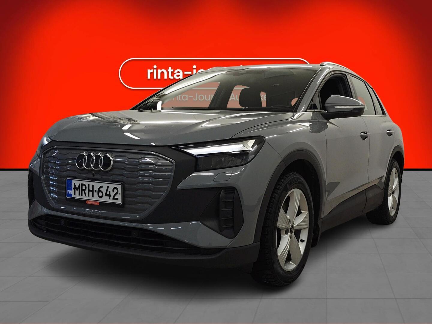 AUDI Q4 e-tron 2021