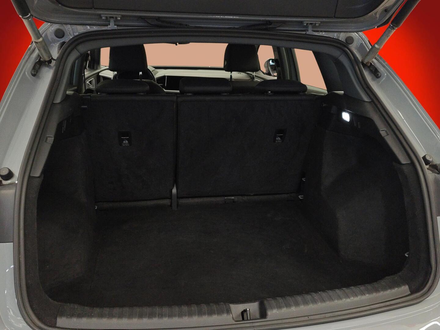 AUDI Q4 e-tron 2021