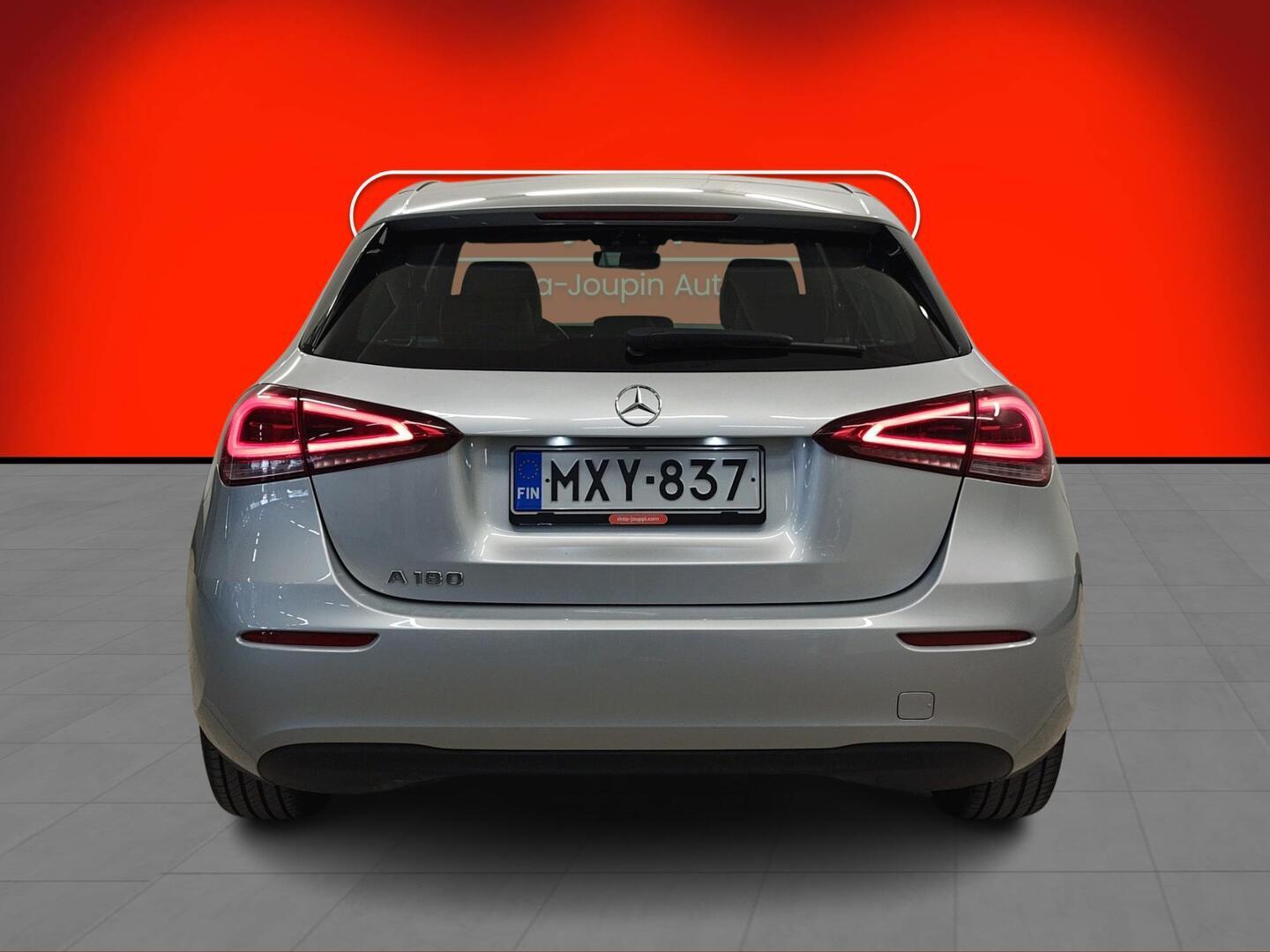 MERCEDES-BENZ A 2019