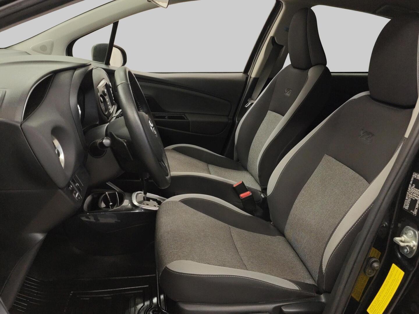 TOYOTA Yaris 2020