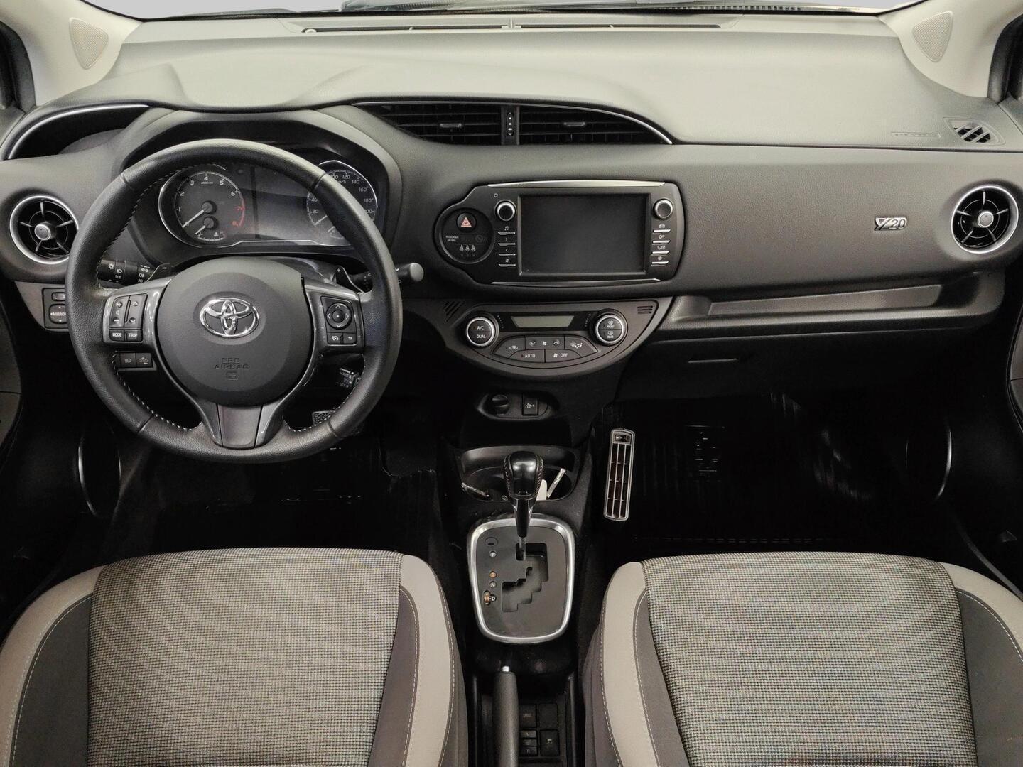 TOYOTA Yaris 2020