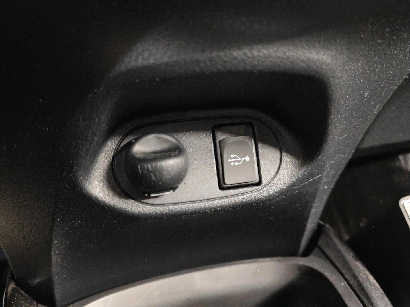 TOYOTA Yaris 2020