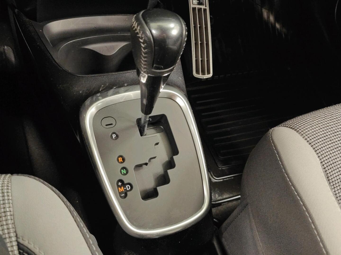 TOYOTA Yaris 2020