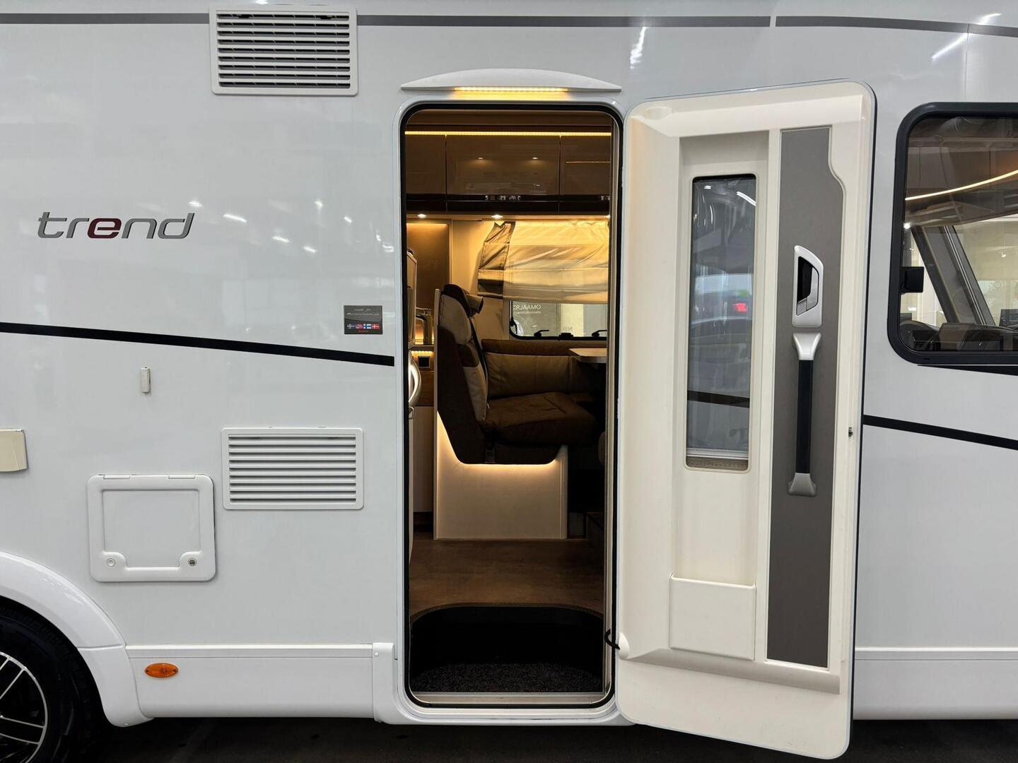 DETHLEFFS TREND I 7057DBM 2021