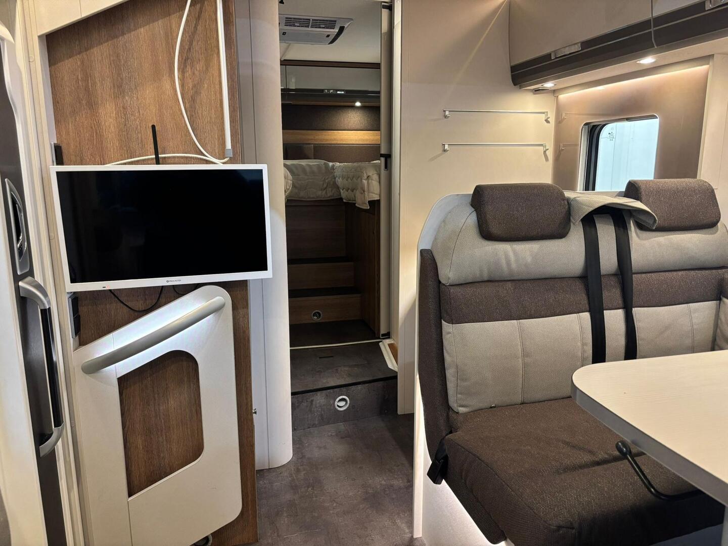 DETHLEFFS TREND I 7057DBM 2021