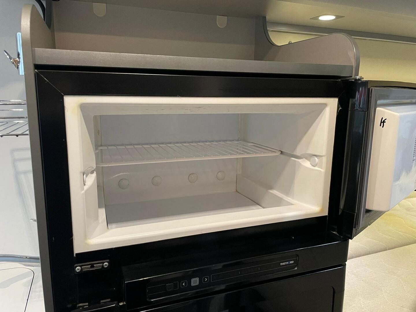 ADRIA TWIN 600 SPT 2015