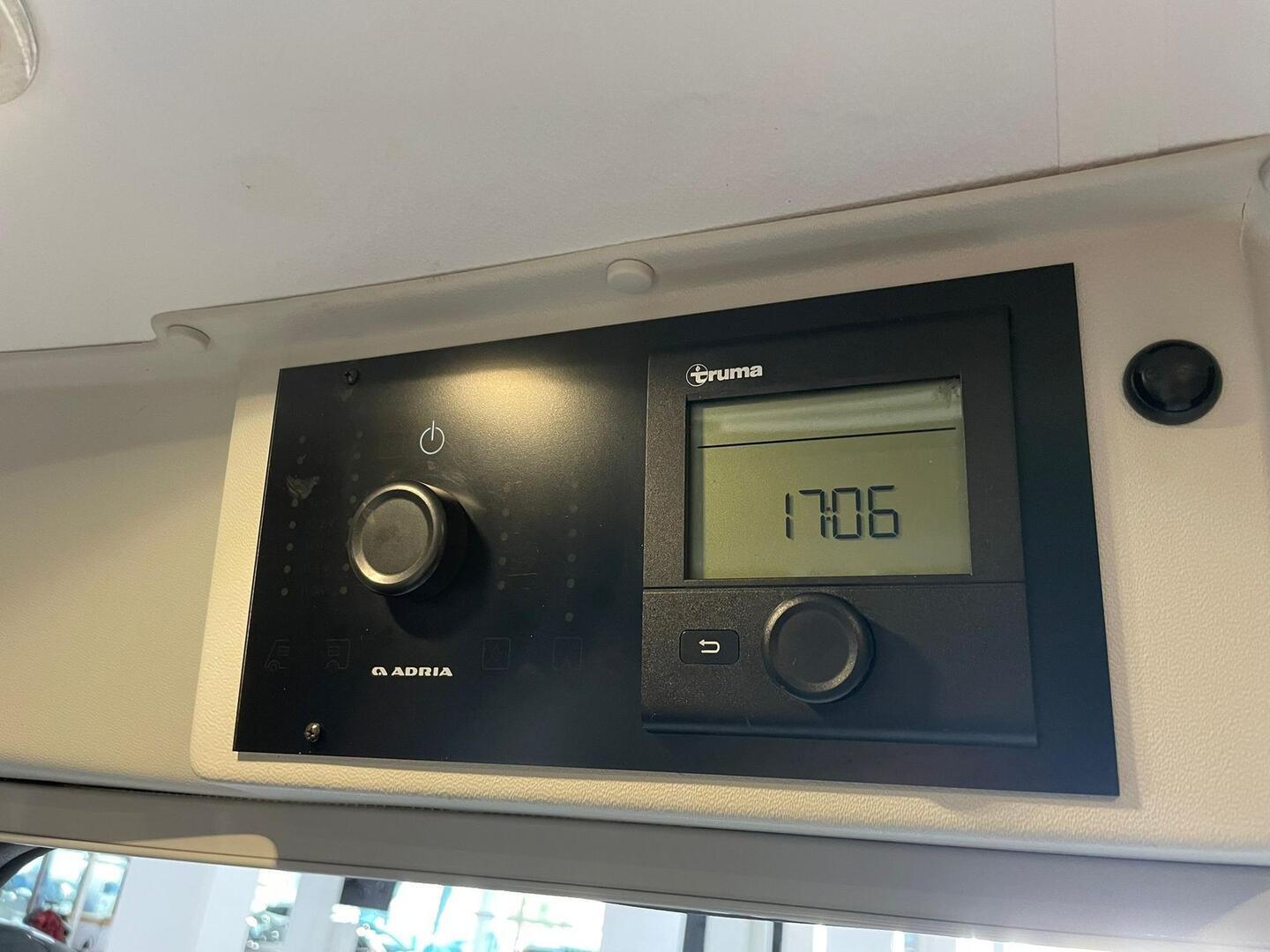 ADRIA TWIN 600 SPT 2015