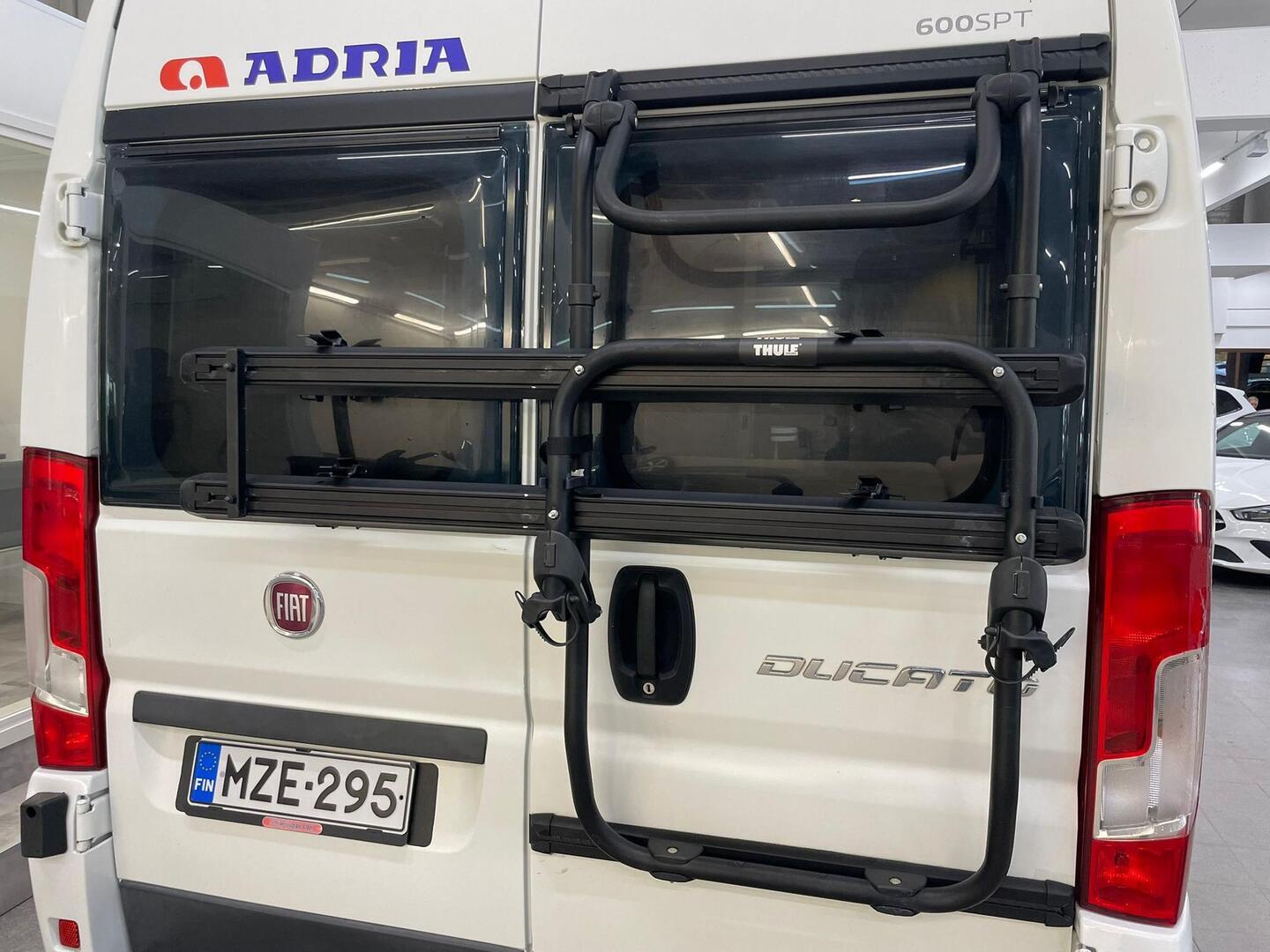 ADRIA TWIN 600 SPT 2015