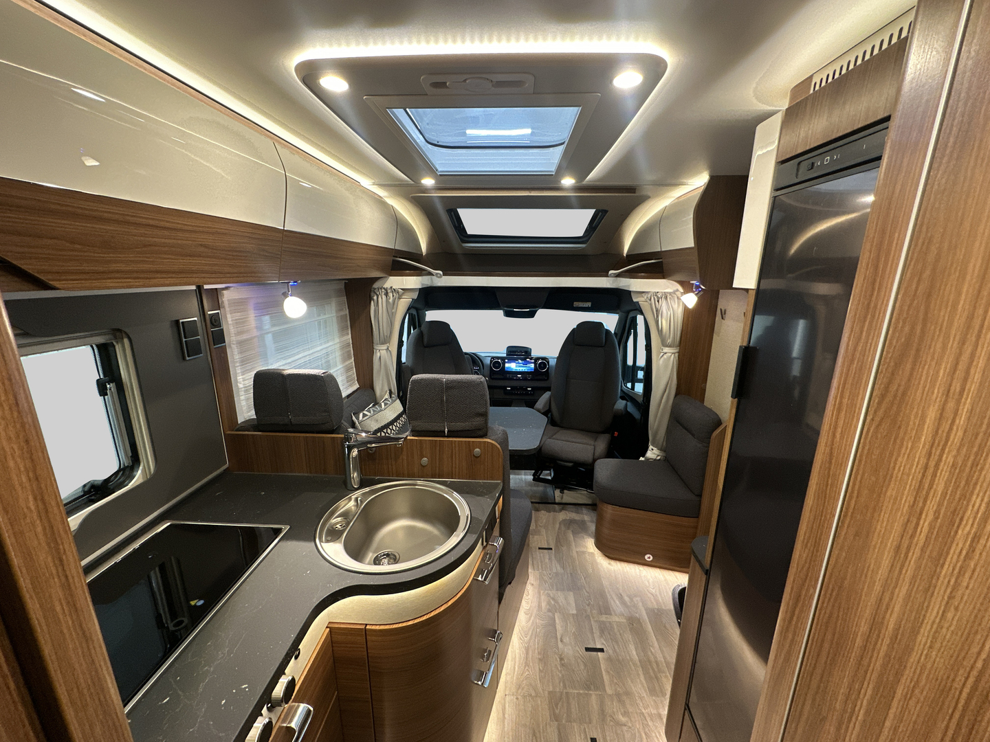 HYMER BMCT 690 2025