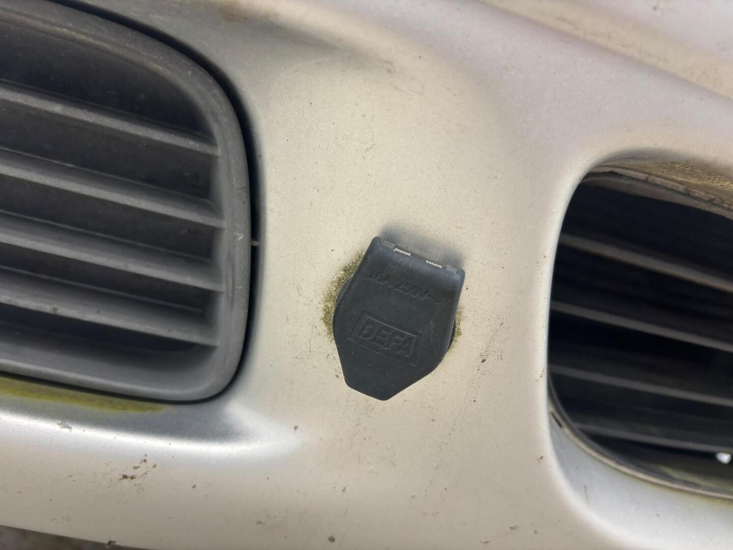 TOYOTA Corolla 2001