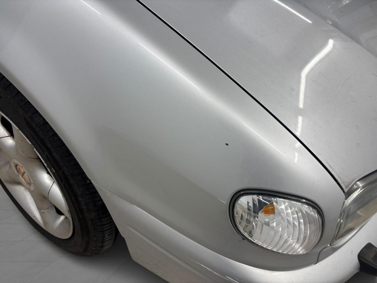 TOYOTA Corolla 2001