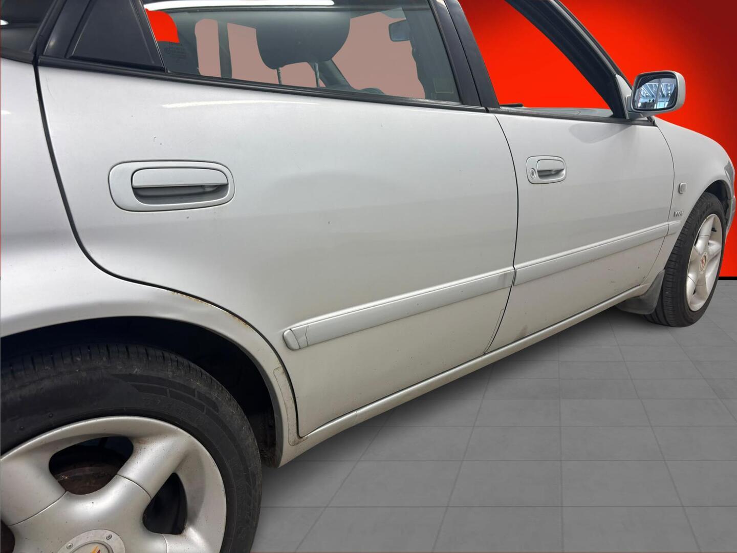 TOYOTA Corolla 2001