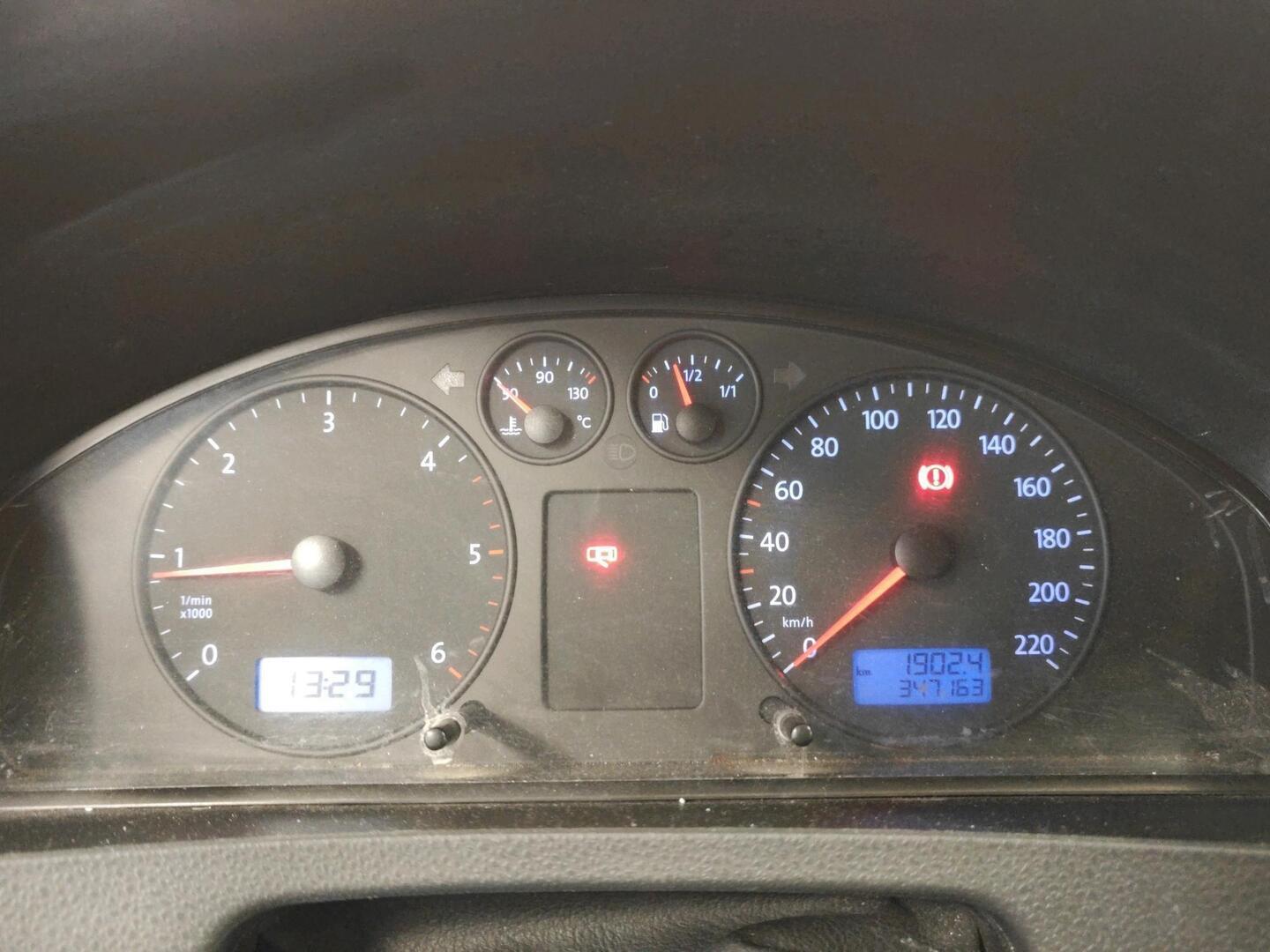 VOLKSWAGEN Transporter 2004