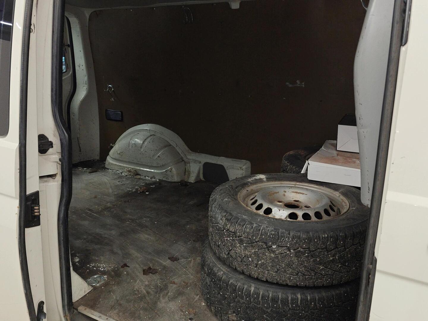 VOLKSWAGEN Transporter 2004