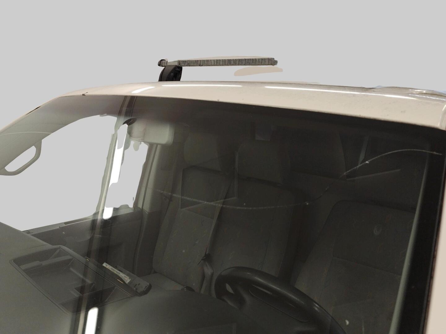 VOLKSWAGEN Transporter 2004