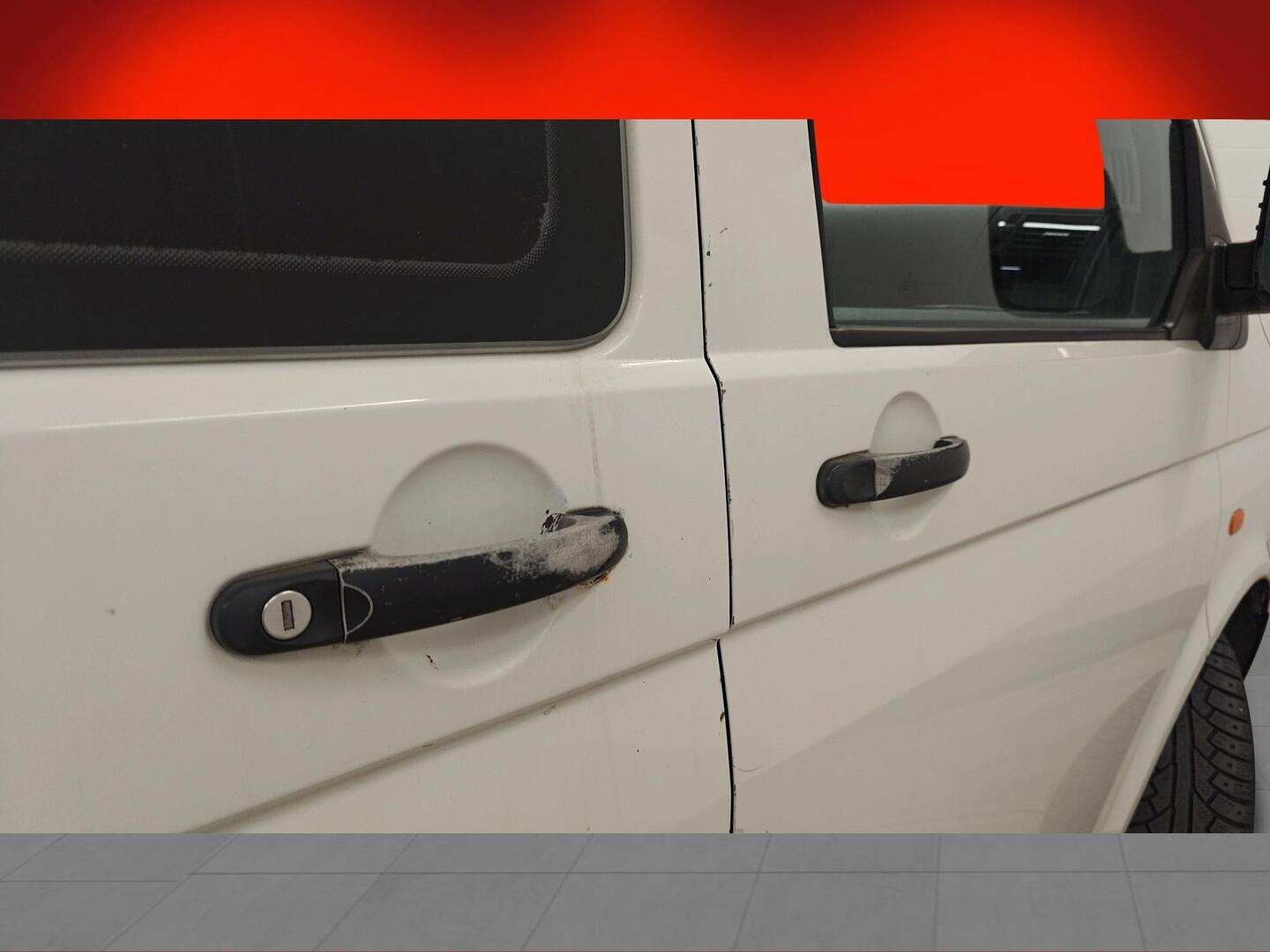 VOLKSWAGEN Transporter 2004
