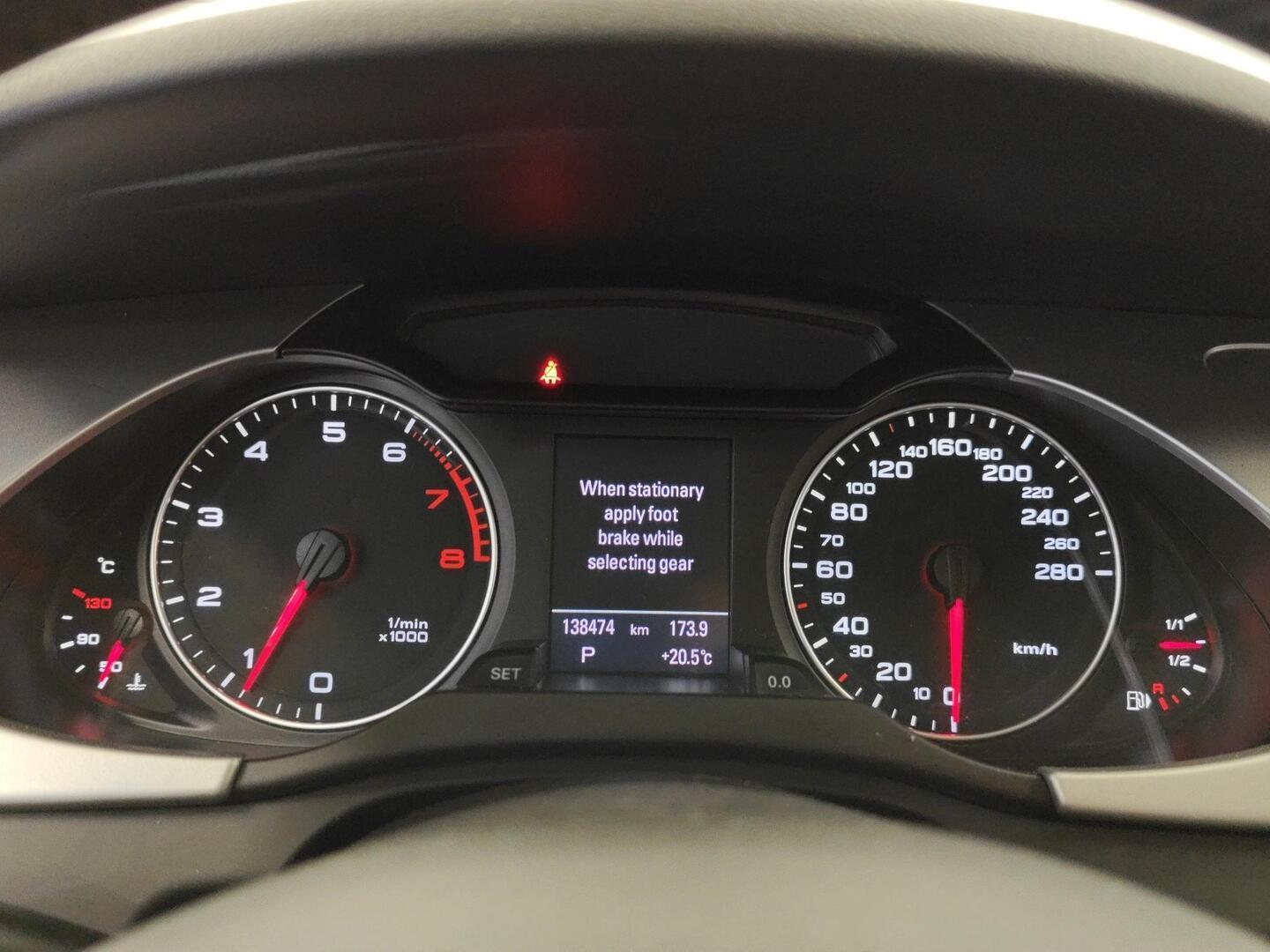 AUDI A4 2011