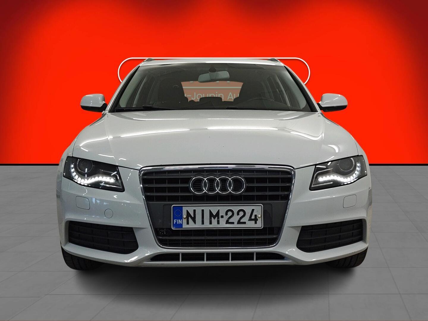AUDI A4 2011