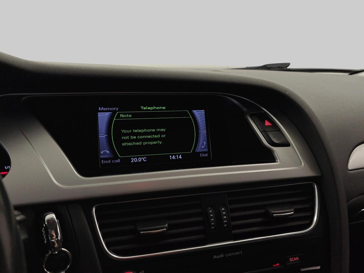 AUDI A4 2011