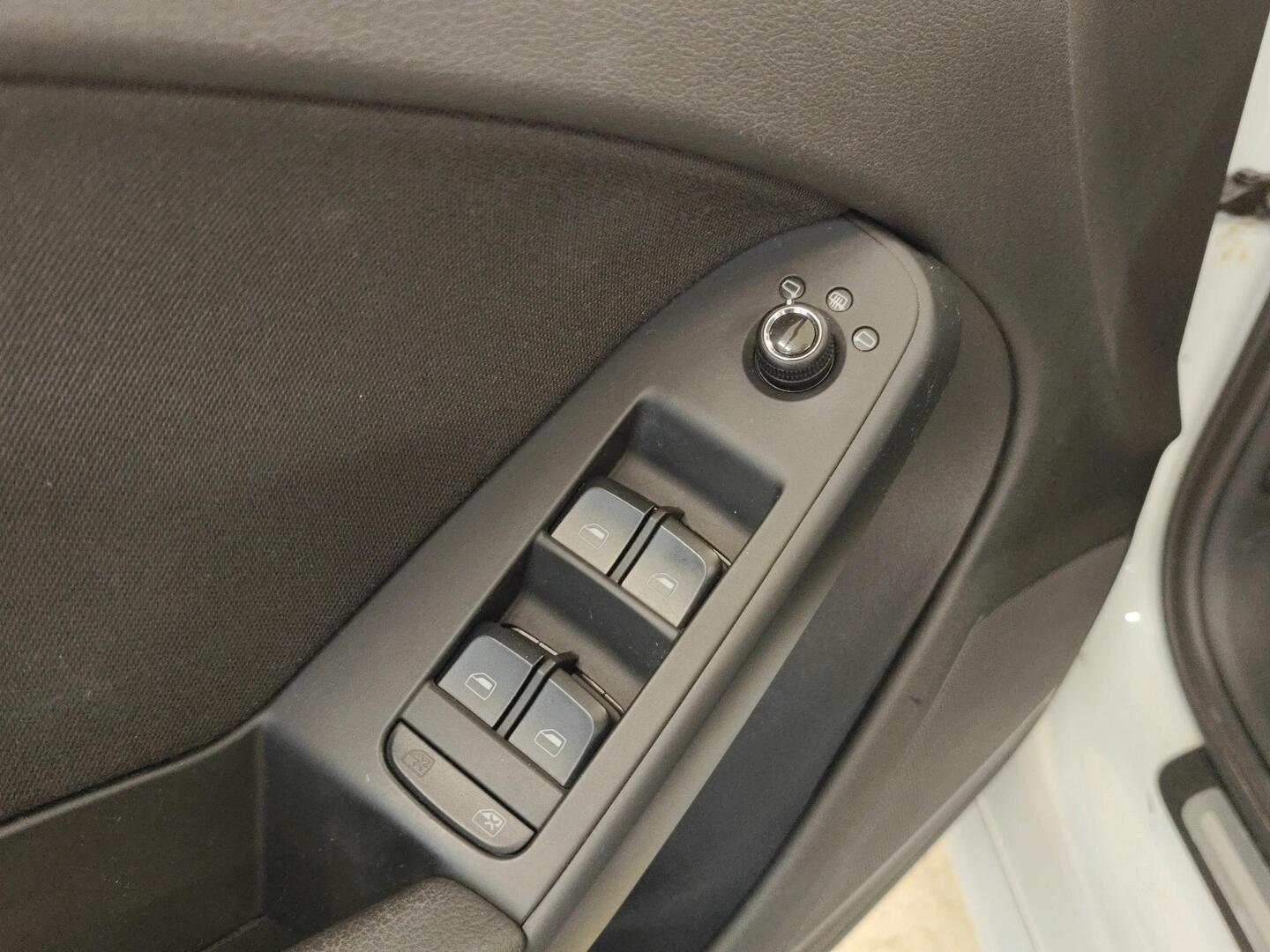 AUDI A4 2011