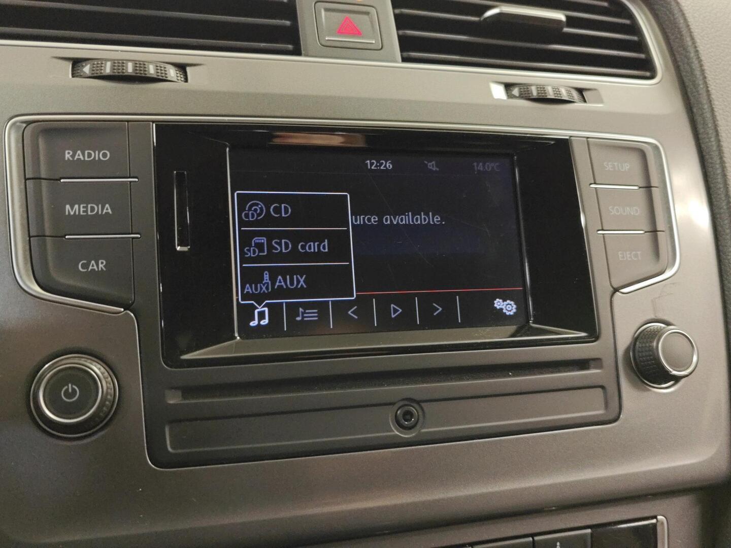 VOLKSWAGEN Golf 2015