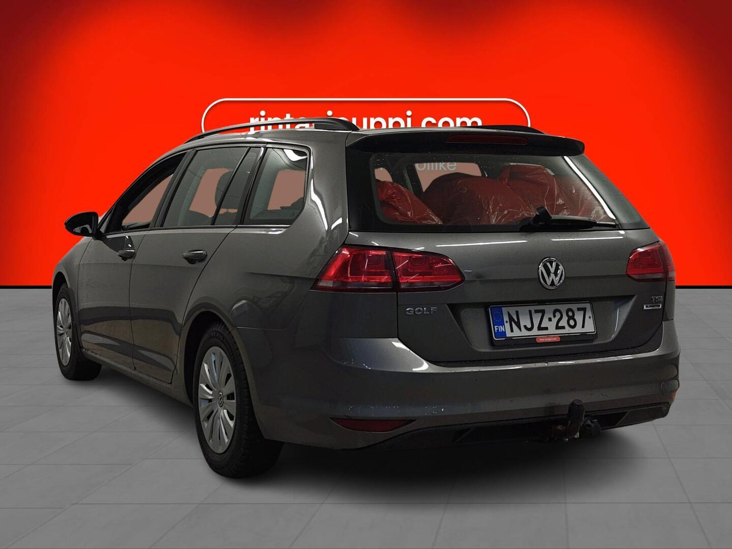 VOLKSWAGEN Golf 2015