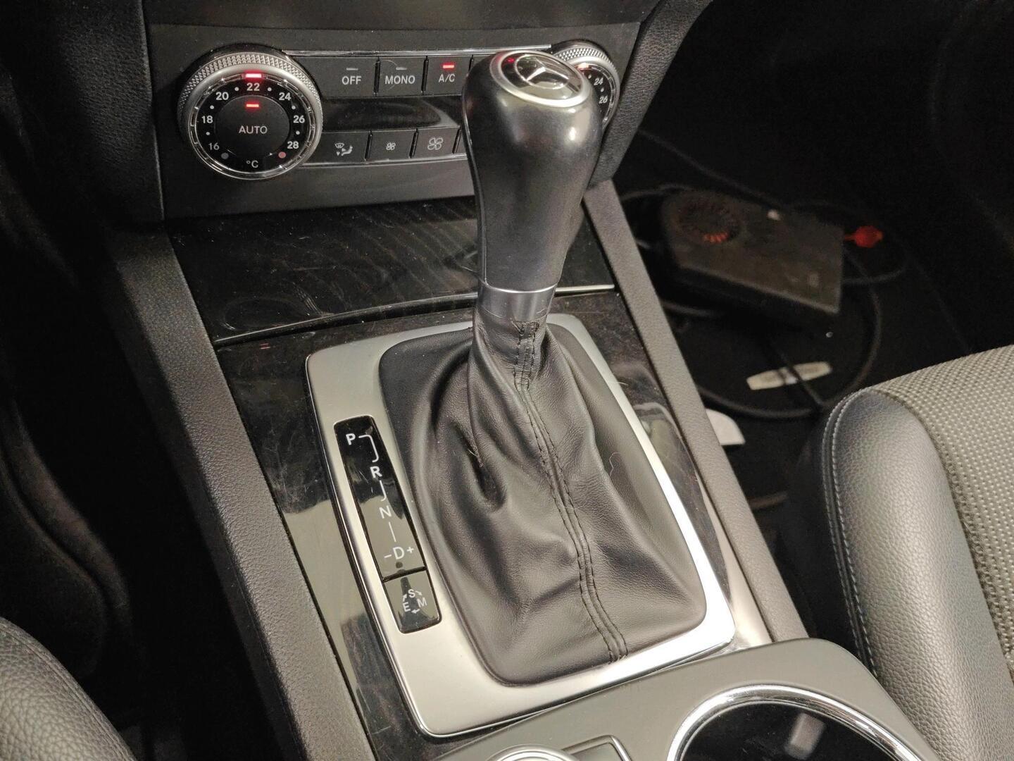 MERCEDES-BENZ GLK 2012