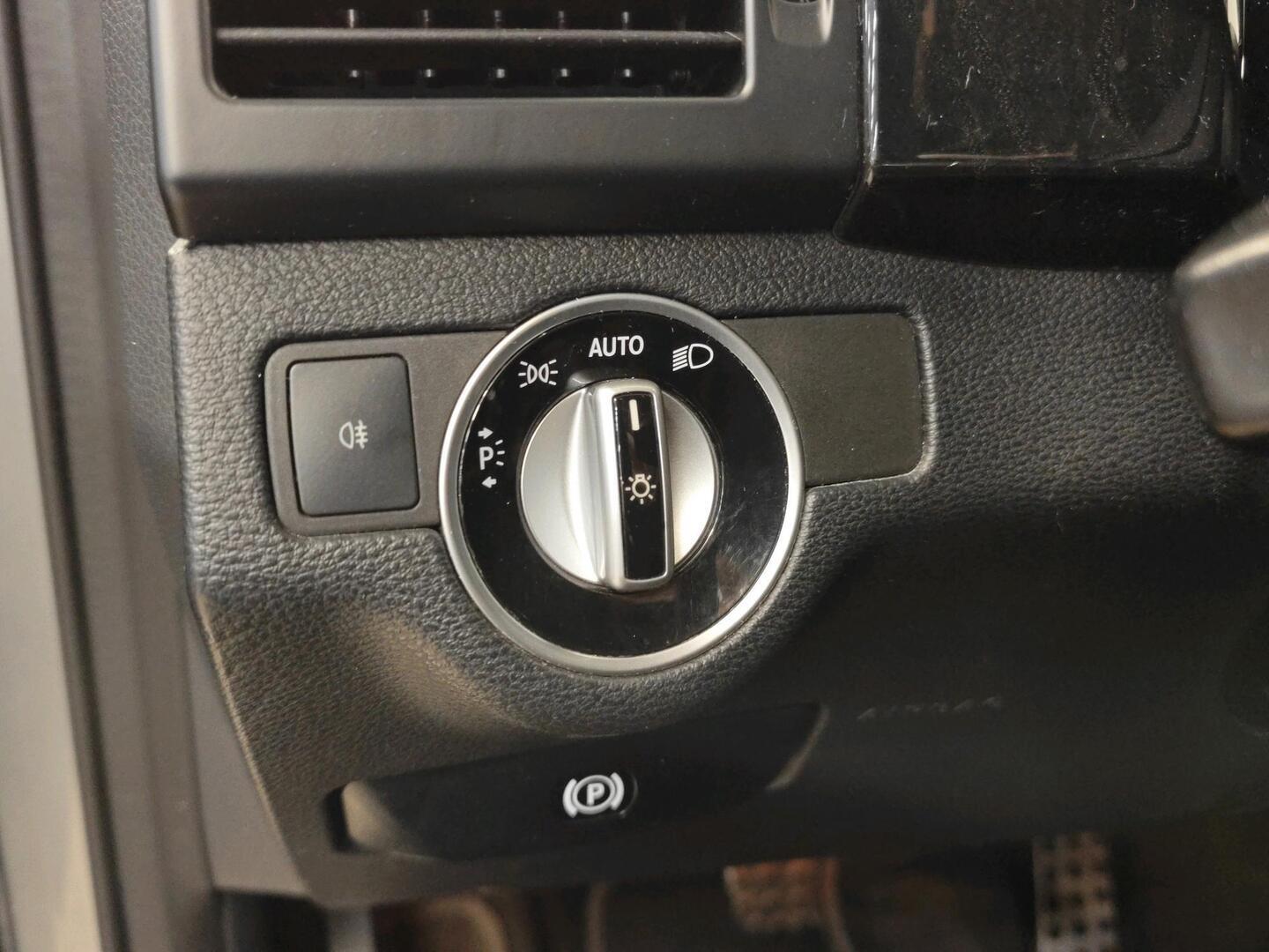 MERCEDES-BENZ GLK 2012