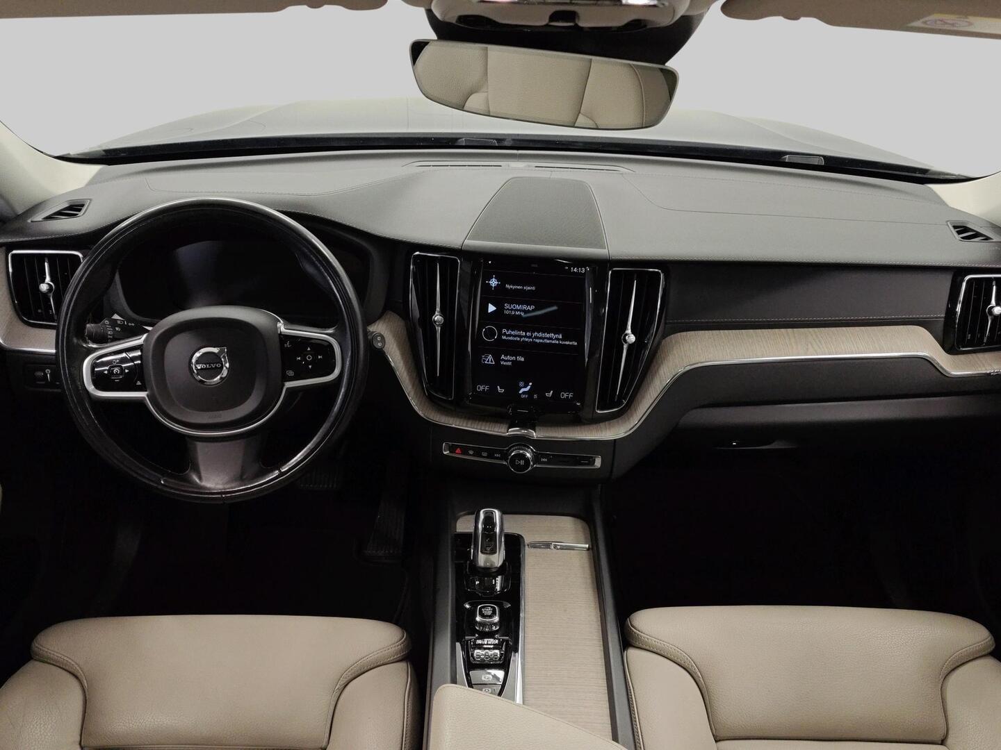 VOLVO XC60 2018