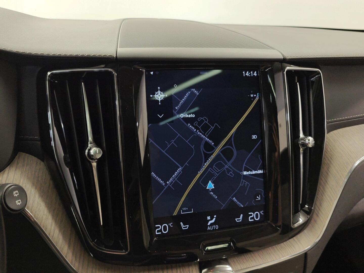 VOLVO XC60 2018