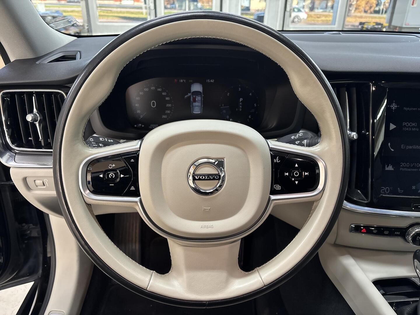 VOLVO V60 2019