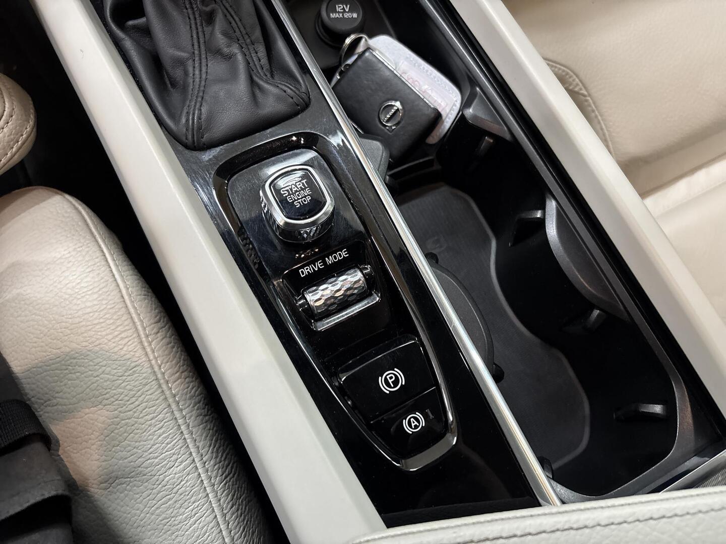 VOLVO V60 2019